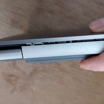 Lenovo Laptop Menteşe Sorunu Garanti Dahilinde Değerlendirilmiyor