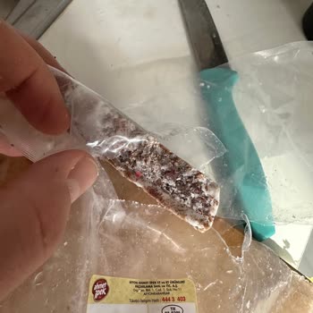 Ahmet İpek Ürününden Plastik Çıkması