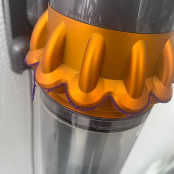 Dyson V15 Mor Sünger Deformasyon