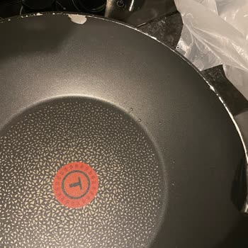 Tefal Wok Tava X6 Kaplama Soyulması