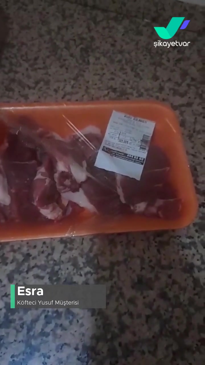 Köfteci Yusuf Çiğ Ürünler videonun kapak resmi