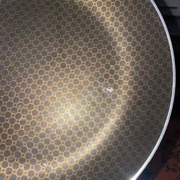 Cem Mutfak Nero Tava A101 Kavlıyor İç Kısmı Ayrıca A101 Yardımcı Olmadı