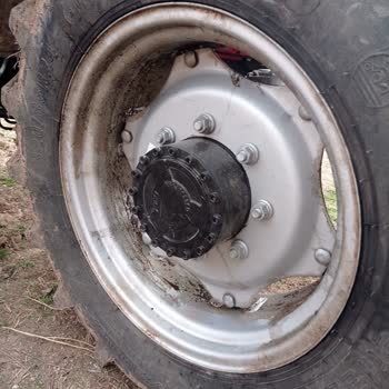 Hattat Traktör Sivas Merkezde Yetkili Servisi Yok