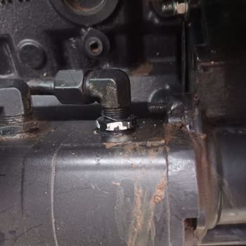 Hattat Traktör Sivas Merkezde Yetkili Servisi Yok