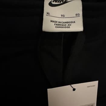 Nike XS Etiketli XL Ürün
