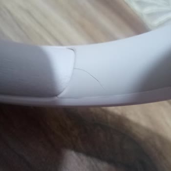 JBL TUNE560BT Kulaklığımda Çatlak Oluştu