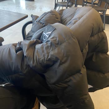 Calvin Klein Su Geçirmez Mont Şikayeti