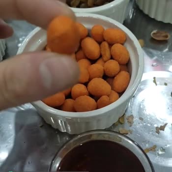 Makbul Kuruyemişten Kıl Çıktı!