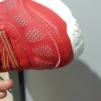 1 Haftada Deforme Olan Skechers Ayakkabı