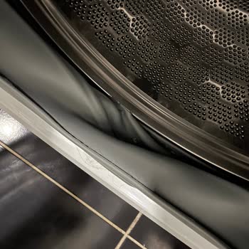 Electrolux Çamaşır Makinesi Körük Lastiği Yırtılması