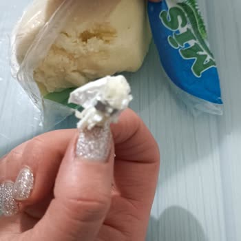 Mis Peynirin İçinden Poşet Çıktı