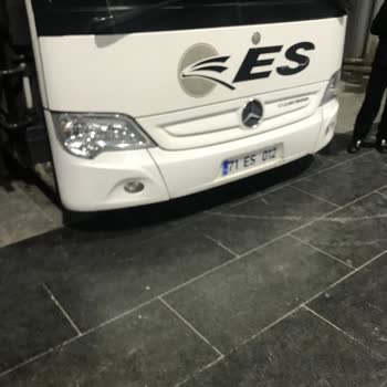 Es Turizm Otobüs Firması Ve Muavin Şikayet