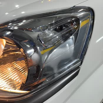 Fiat 0 Km Fiorino Far Buğulanması