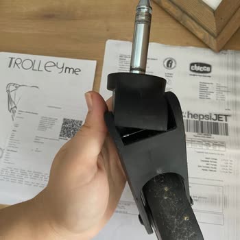 Chicco Trolley Me Tekerlek Kırılması