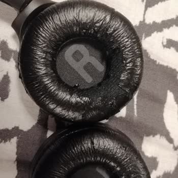 JBL T500bt Kulaklık Pedi Soyuldu