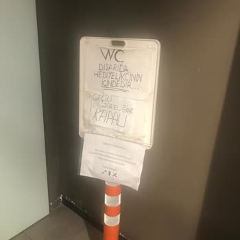 Akkuşlar TotalEnergies Benzin Otobüsler Konaklamaya Geldiklerinde WC Kapatıyor