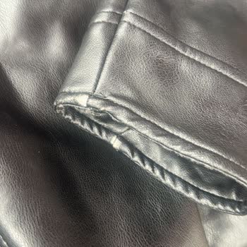 Zara Alınan Deforme Deri Mont