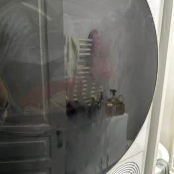 Grundig Kurutma Makinesi Lekesi