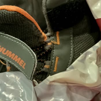 Hummel Çocuk Botu Mağduriyeti