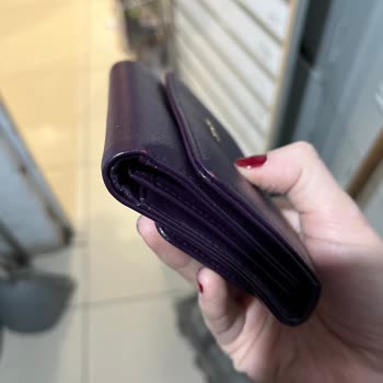 Tergan Deri Renk Solması Sorunu Ve Mağaza İlgisizliği