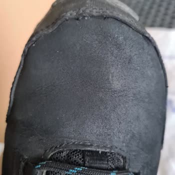 Investigating Merrell Shoe Quality After Metro Market Purchase
