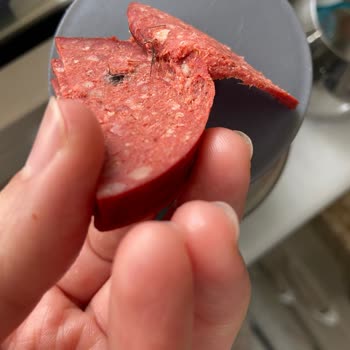 Coşkun Sucuğun İçinden Hayvan Kılı Çıktı