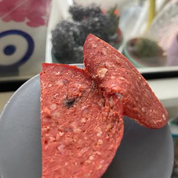 Coşkun Sucuğun İçinden Hayvan Kılı Çıktı