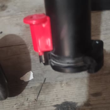 Pilsan Markası Scooter Katlanan Kısmı Kırıldı