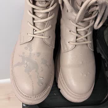 Nine West Defolu Ürünleri Satıyor!