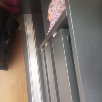 Vivense Dönüş Yapmıyor Gardırop Söküp Gittiler