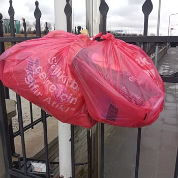 Yemeksepeti Konya Selçuklu'da Kuryelerin Müşteriye Teslimat Sorunu