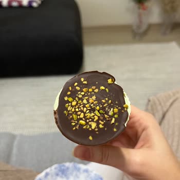 Algida Cornetto Disc Antep Fıstıklı Bayat