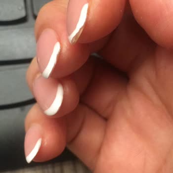 Su Beauty Nail (Ataköy) Şahsıma Argo Kelime Ve İşini Düzgün Yapamama