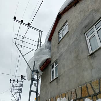 Çoruh Edaş Evimize Bitişik Elektrik Direğinin Kaldırılması