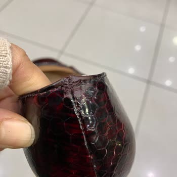 Yeni Moda Ayakkabı & Çanta Artık Ayıplı Ürün Satıyor