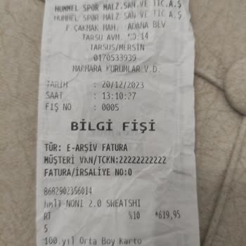 Hummel Sweatshirt Yakası Sarkması Sonrası Yaşanan Müşteri Memnuniyetsizliği
