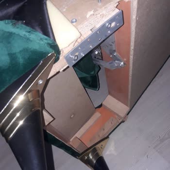 Zirve Mobilya Koltuk Kırık Kasalı