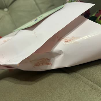 Çiçek Sepeti Sevgililer Günü Alakasız Çiçek Gönderdi