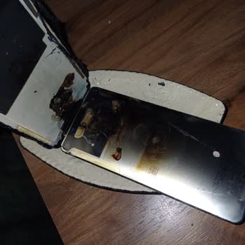 Infinix Telefon Elimizde Patladı! Gerçekten Patladı