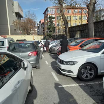 Çapa İstanbul Üniversitesi Tıp Fakültesi Otopark Sorunu!