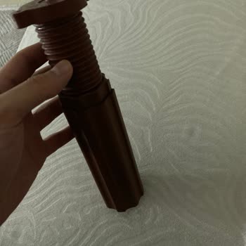 Vivense Koltuk Ayağının Plastiğinin Kötü Olması