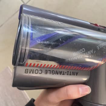 Dyson Başlığım Servisten Çizik İçerisinde Geldi.