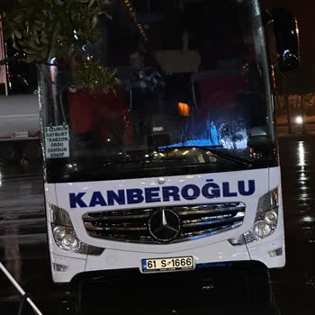 Kamberoğlu Turizm Otobüs Şoförü Araçta Sigara İçerek Kedimi Nefessiz Bıraktı