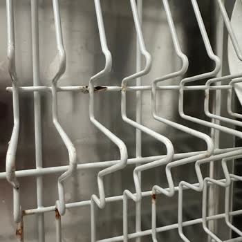 Miele Bulaşık Makinemin Raflarında Paslanma Oluştu