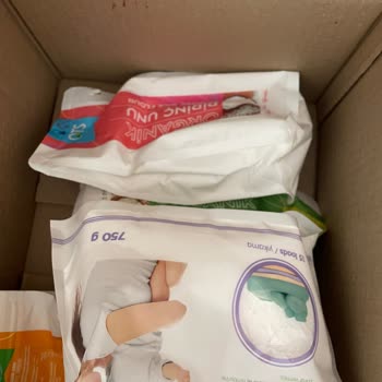 ebebek Kargoda Deterjan Ve Bebek Yiyecekleri İç İçe!