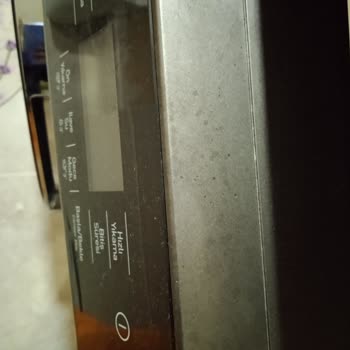 Arçelik Gri Seri Renk Akıtıyor. Kapak Değişmelerinden Bıktım.