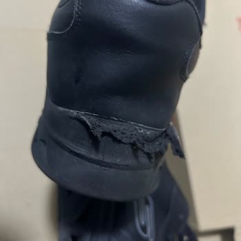 Boyner Kalitesiz Ayakkabı Hayal Kırıklığı Yarattı