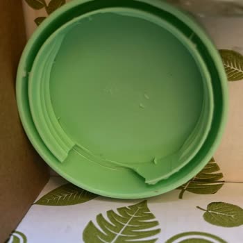 Yves Rocher Kötü Paketleme İle Kırık Ürünler Gönderiyor