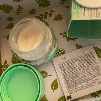 Yves Rocher Kötü Paketleme İle Kırık Ürünler Gönderiyor