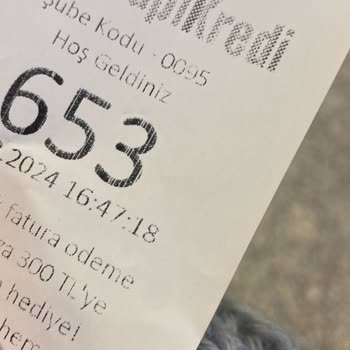 Orhangazi Yapı Kredi Şubesi Para Bitti Anonsu